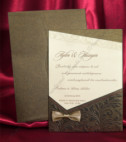 <p>Чудесное свадебное приглашение из прекрасной бумаги с утонченным рисунком.</p>