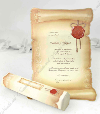 <p>Приглашение на свадьбу в виде папируса, который скручивается и вставляется в конверт в форме гескагона.</p><p>Конверт также включен в цену.</p><p>Наличие ограничено</p>