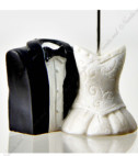 <p>Стильная подставка в форме фигур невесты и жениха для поддержки изображений или номеров столов.</p>