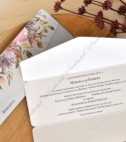 <p>Романтическое свадебное приглашение, в трендах благодаря декору с цветами из акварели. На обороте есть крафт текстура и акварельные цветы. Открывается в 3-х вертикальных частях и закрывается с печатью. Цена не включает конверт, но конверт может быть приобретен отдельно.</p>