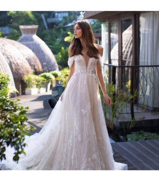 Замечательное платье от White Rose